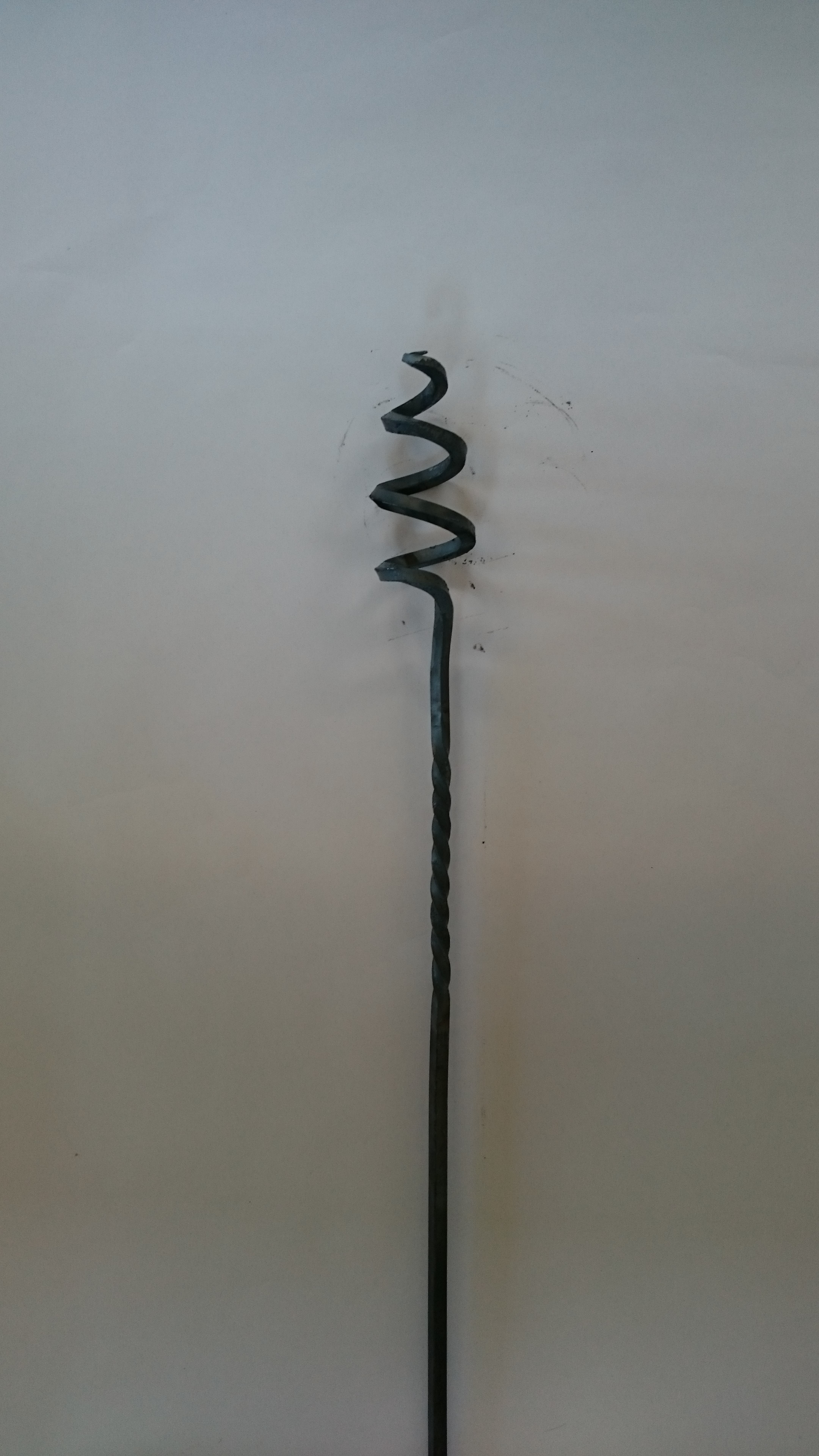 Rosenstab, "Schnörkel 2" Länge: 170cm Material: Stahl blank (bildet Rost)